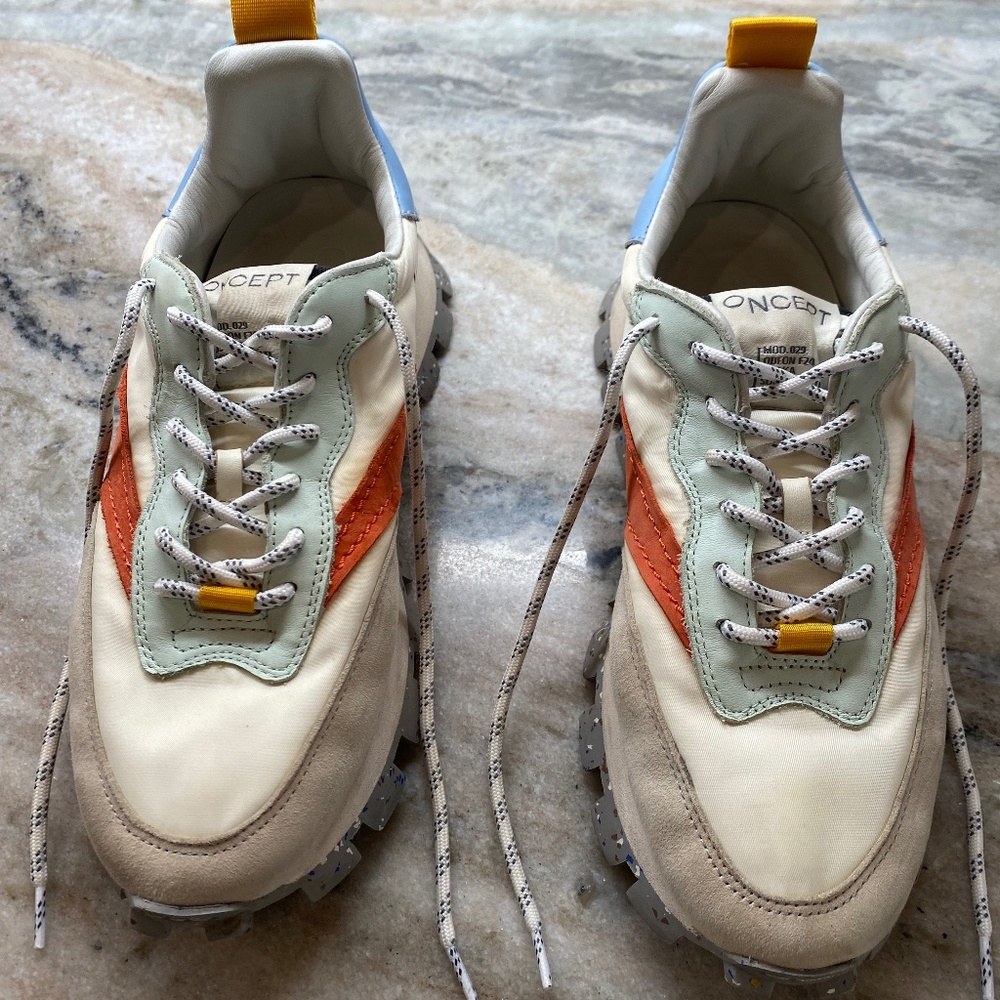 Oncept Women's Osaka Sneakers